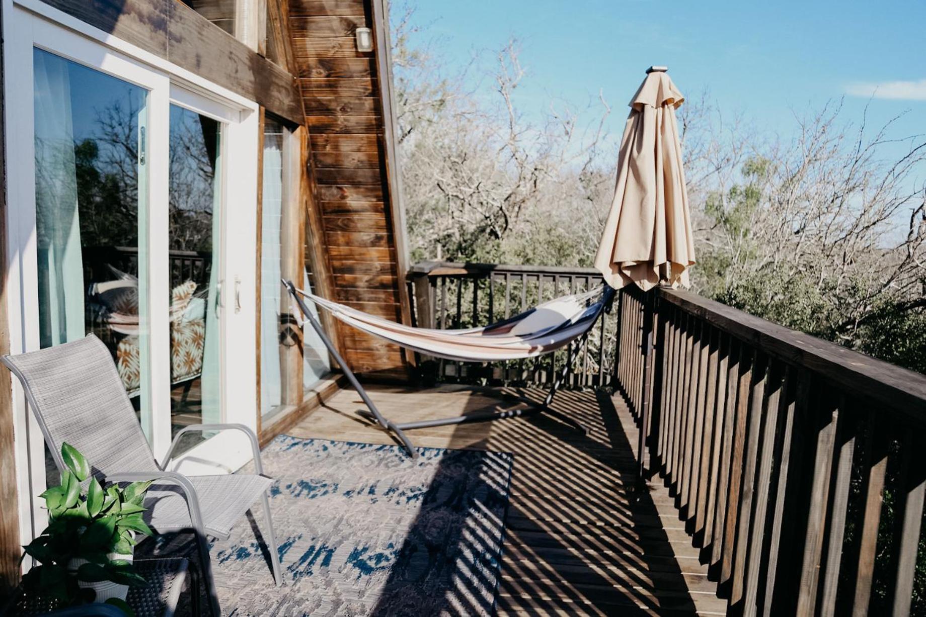 The Maverick: A-Frame W/ Hammock And Tree Top View New Braunfels Luaran gambar